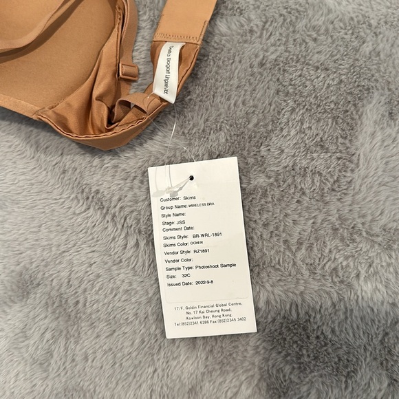 SKIMS T-Shirt Demi Bra (Wireless Form) Ochre Color Size 32C - Picture 8 of 9